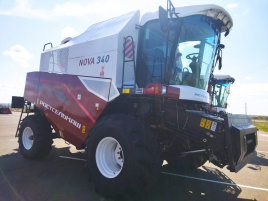 Комбайн Ростсельмаш Nova 340