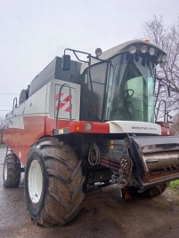 Комбайн АКРОС 580