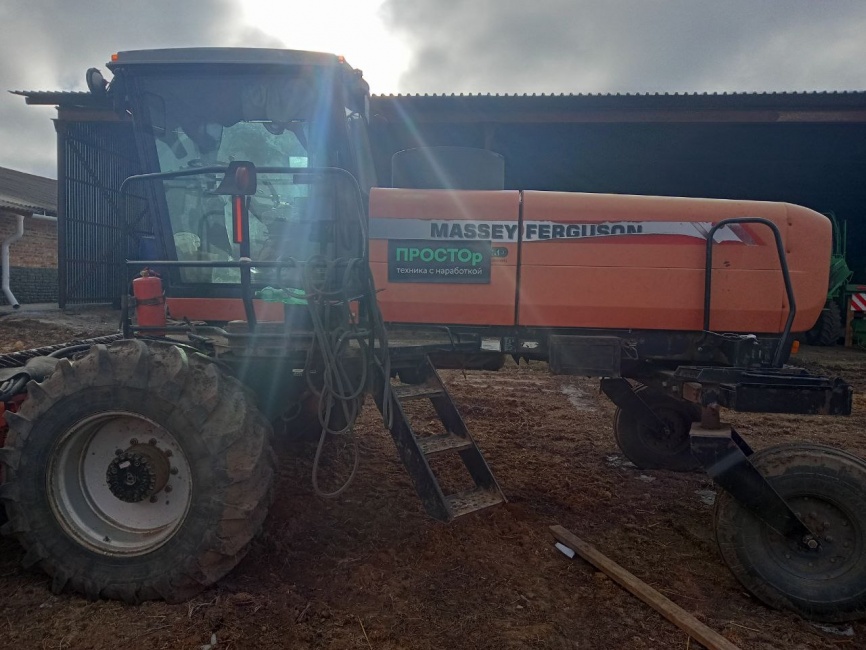 Косилка самоходная Massey Ferguson 9220 фото 1