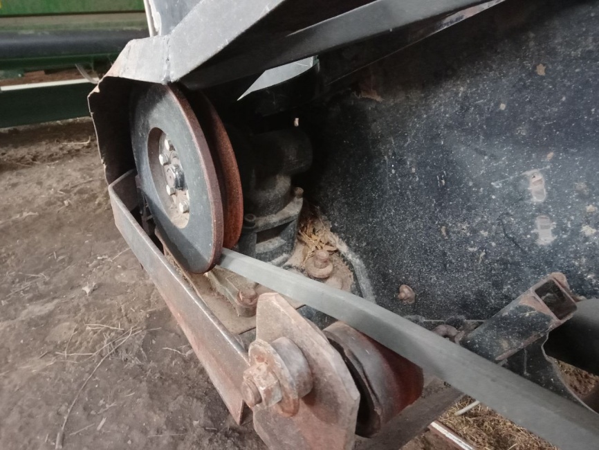 Косилка самоходная Massey Ferguson 9220 фото 15